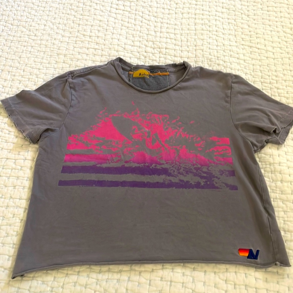 Aviator Nation tee size Small in good condition